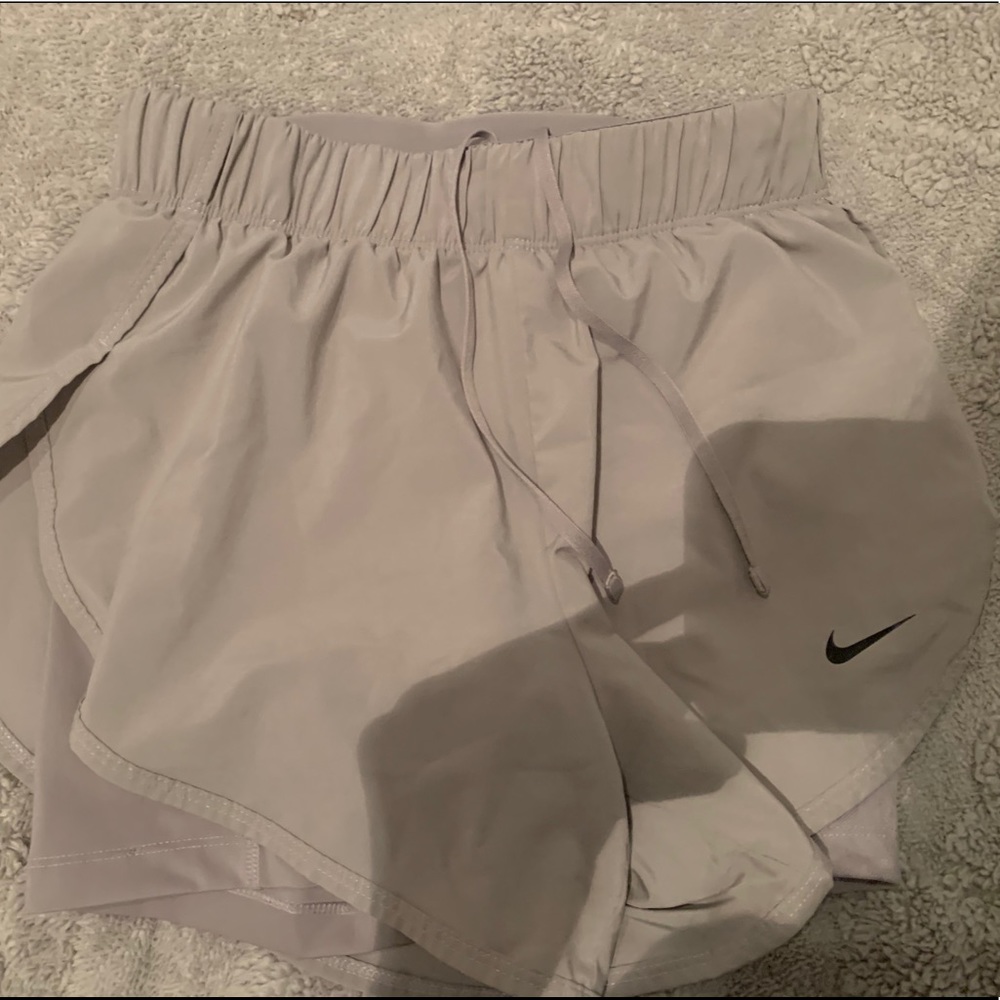 gray nike dry fit running shorts